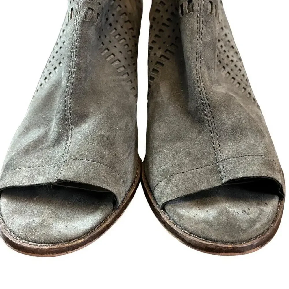 Vince Camuto good used